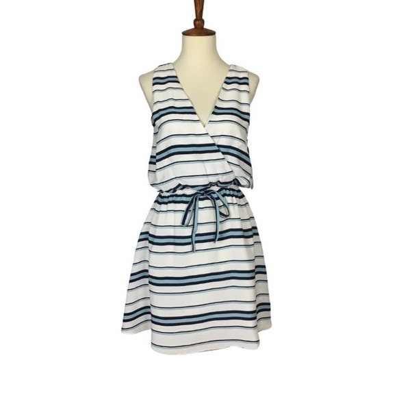 LOVERS + FRIENDS Dreamland Dress White Blue Striped - Picture 4 of 11
